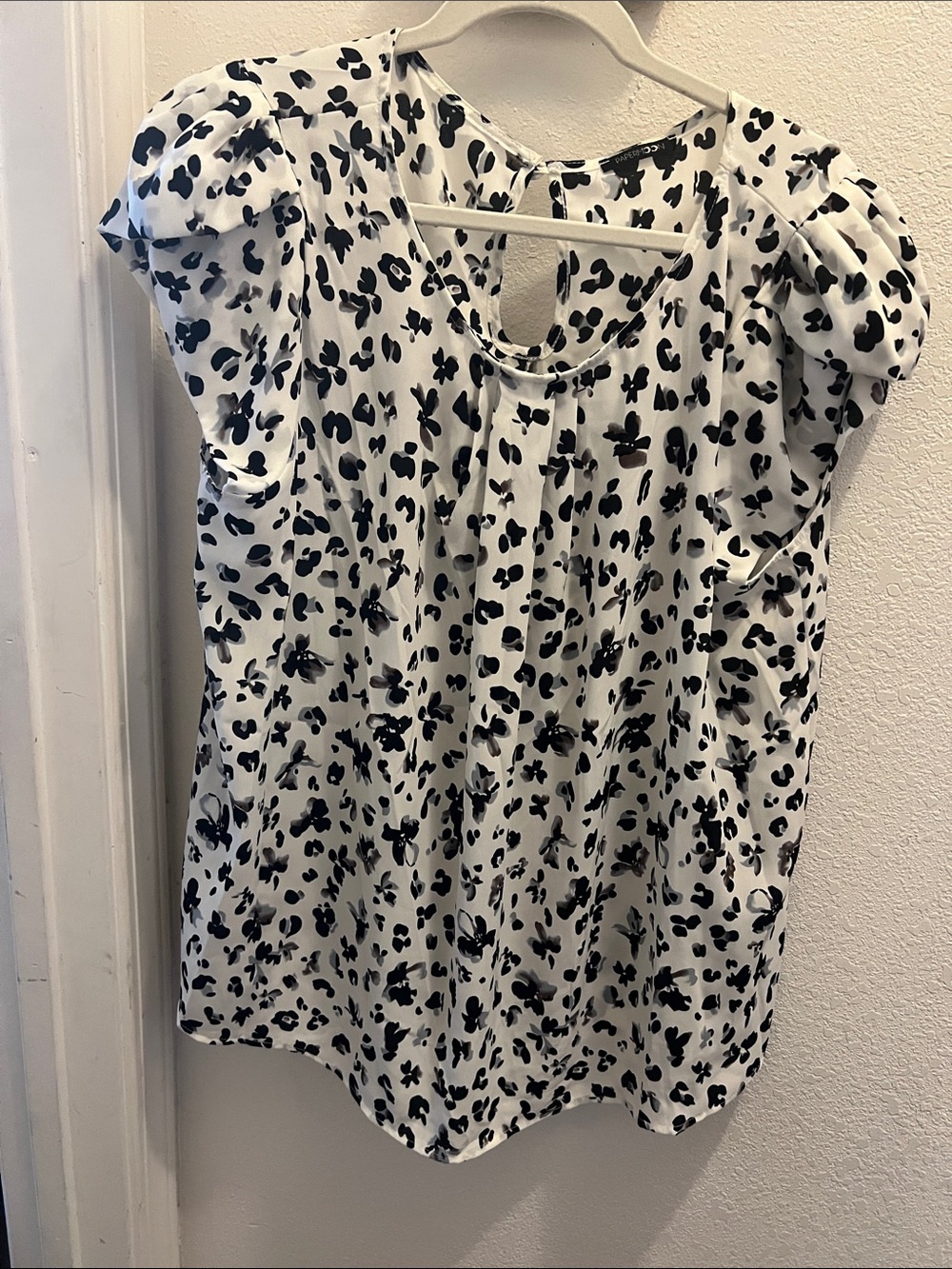 Papermoon Black & White Floral Puff Sleeve Blouse